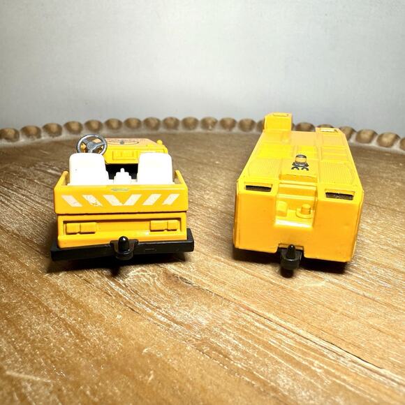 Vintage Welly International Airport Diecast Vehicle Set 6 Piece Lot - Picture 3 of 7